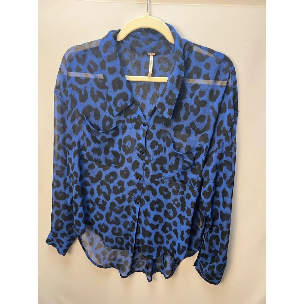 Free People Blue Leopard Animal Print Sheer Button Down Shirt XS Pocket Top